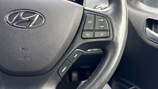 Used Hyundai i10 2019 for sale - 76230784: Photo 39