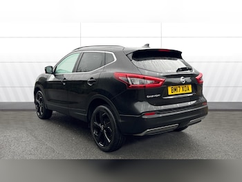 Used Nissan Qashqai 2017 for sale - 76233042: Photo 2