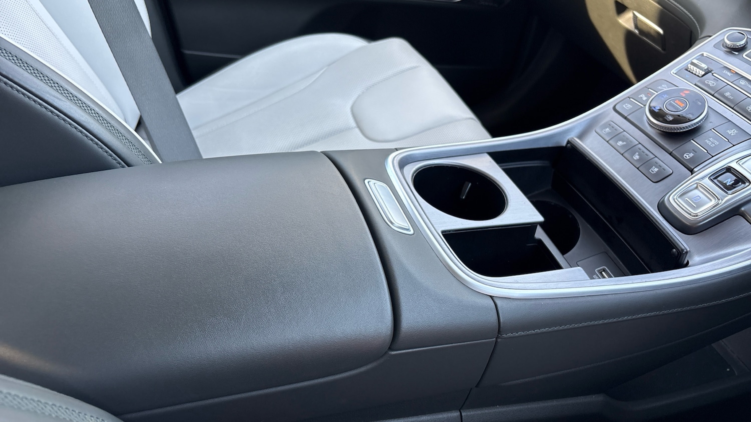 Used Hyundai Santa Fe 2023 for sale - 76650954: Photo 42