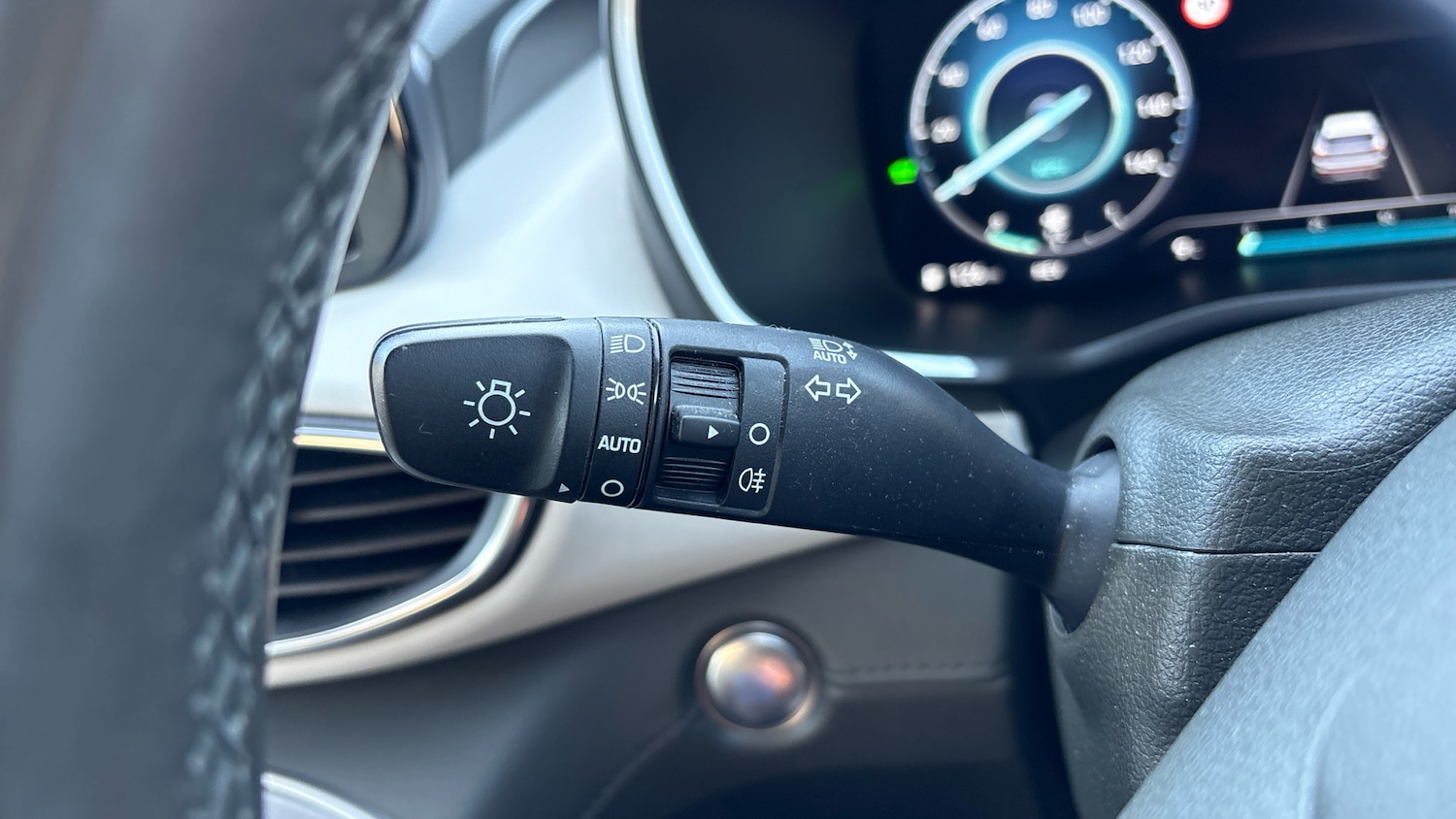 Used Hyundai Santa Fe 2023 for sale - 76650954: Photo 47