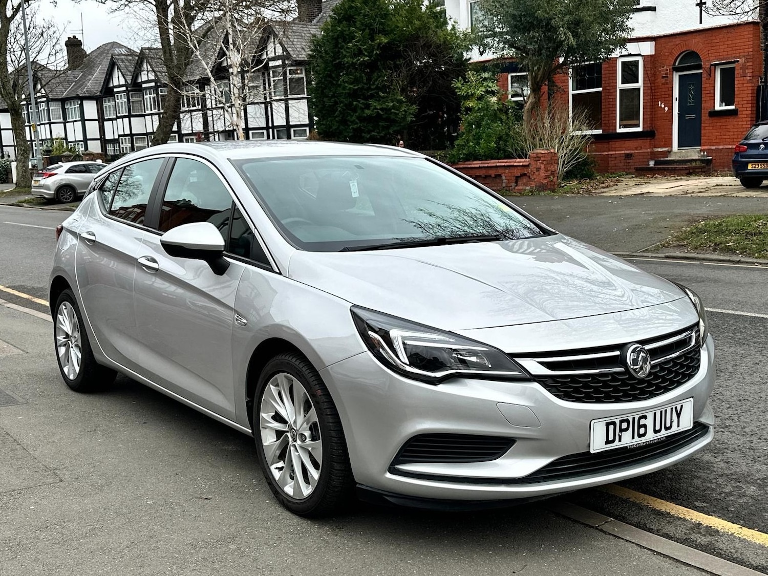 Used Vauxhall Astra 2016 for sale - 77508759: Photo 2