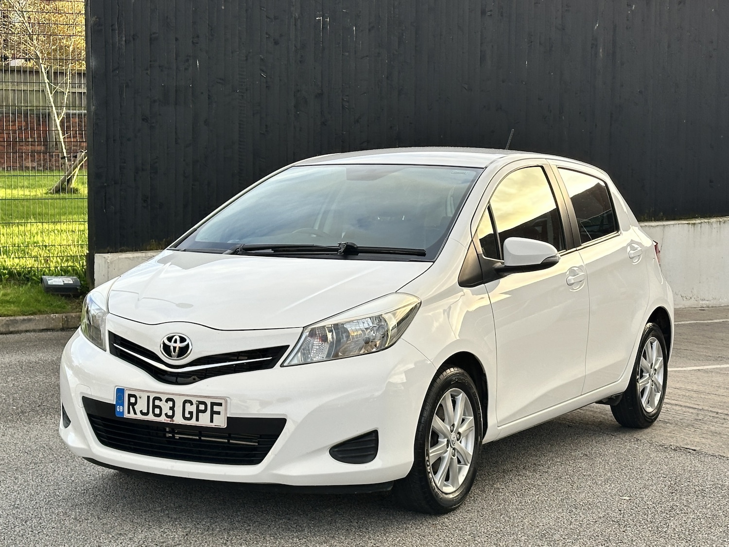 Used Toyota Yaris 2013 for sale - 76439754: Photo 1