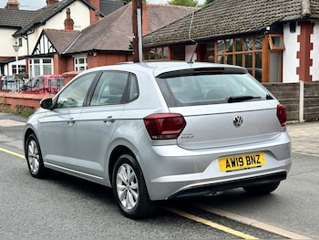Used Volkswagen Polo 2019 for sale - 77159668: Photo
