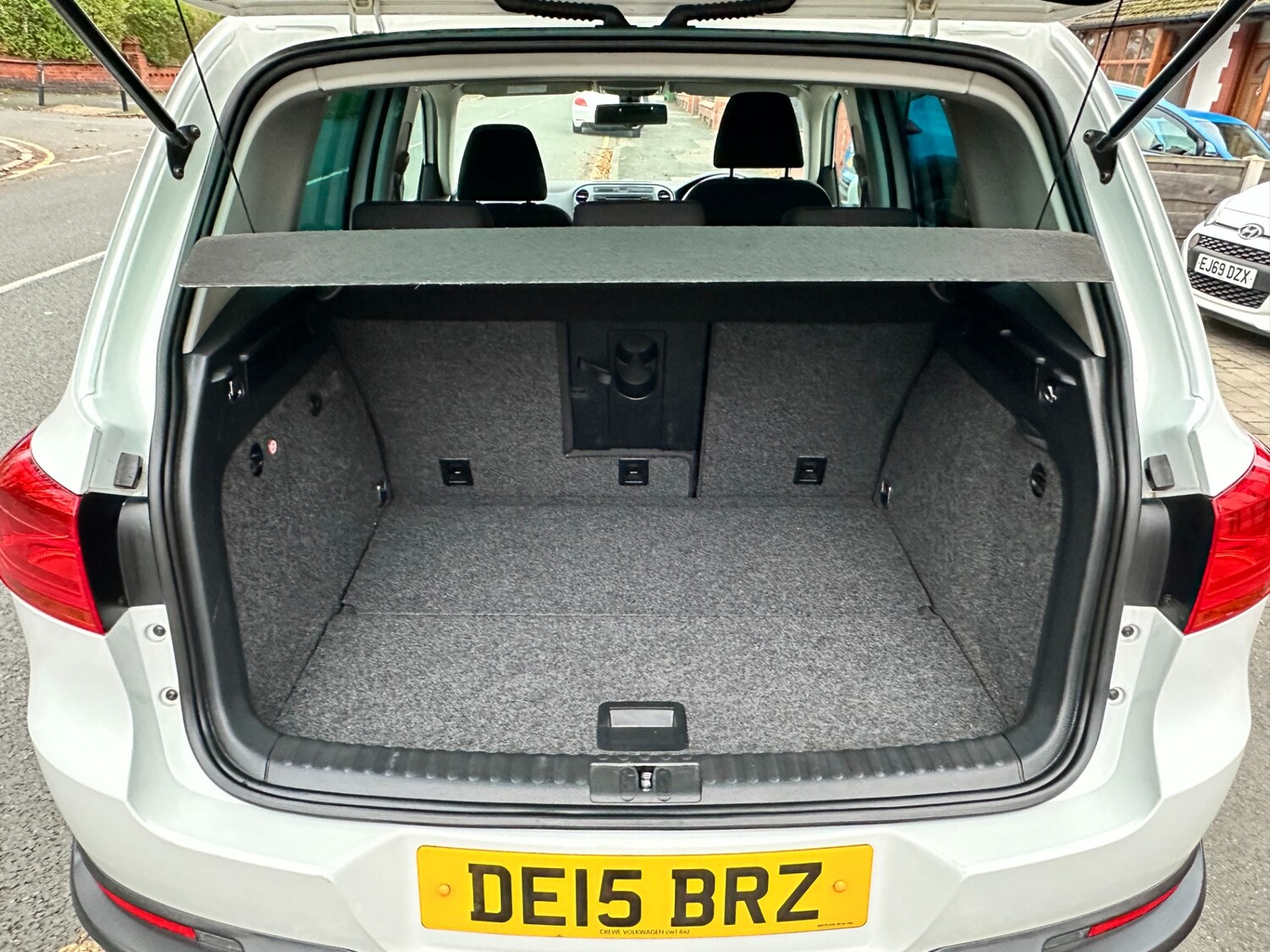 Used Volkswagen Tiguan 2015 for sale - 77926608: Photo 11