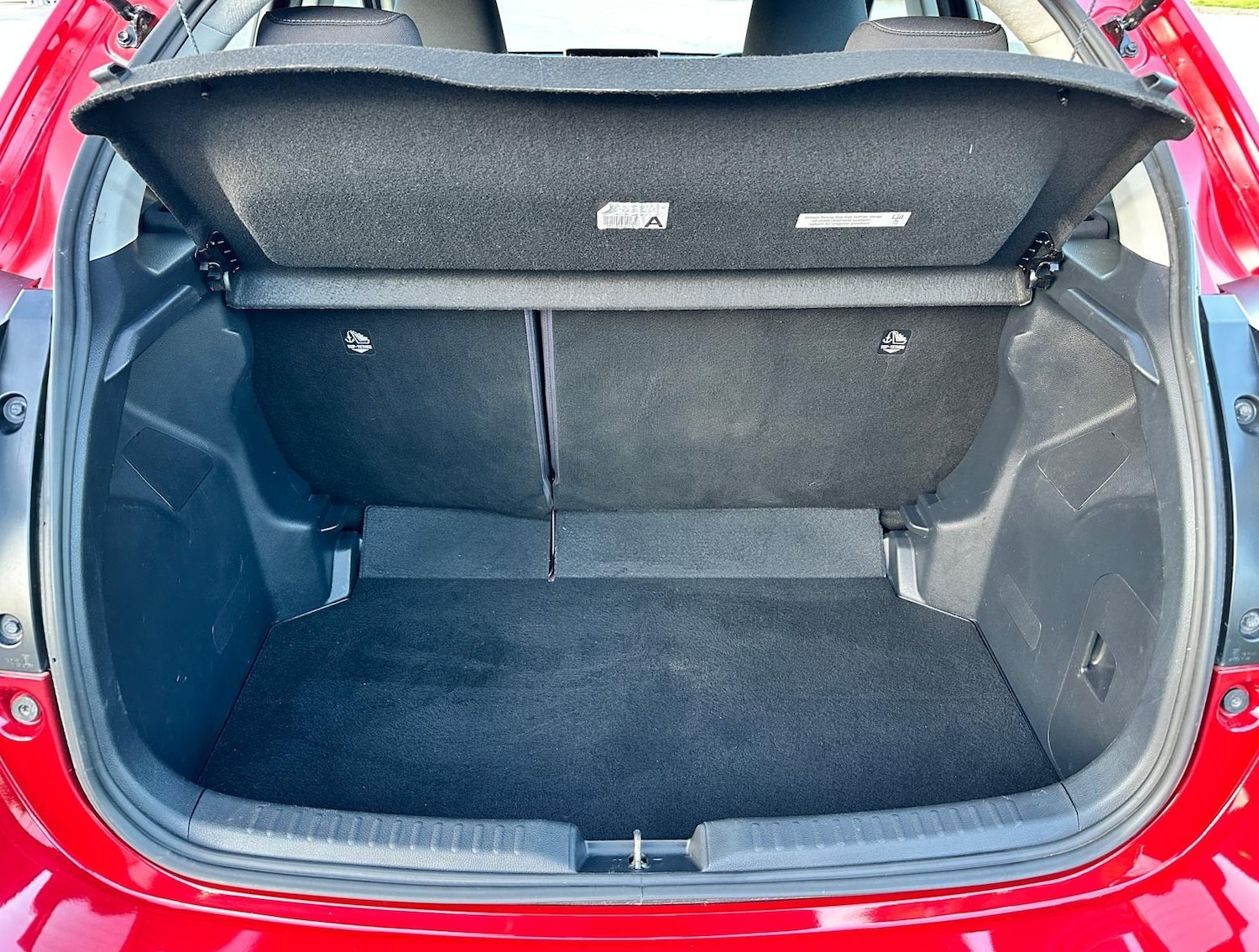 Used Mazda Mazda2 HYBRID 2023 for sale - 77736105: Photo 13