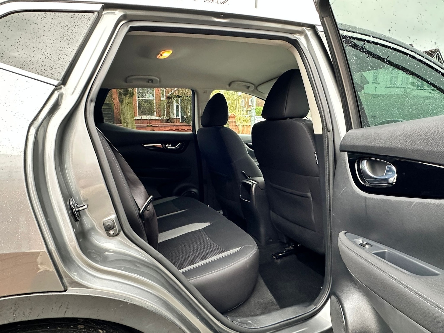 Used Nissan Qashqai 2018 for sale - 77707382: Photo 11