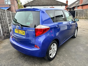 Used Toyota Verso 2011 for sale - 78761372: Photo