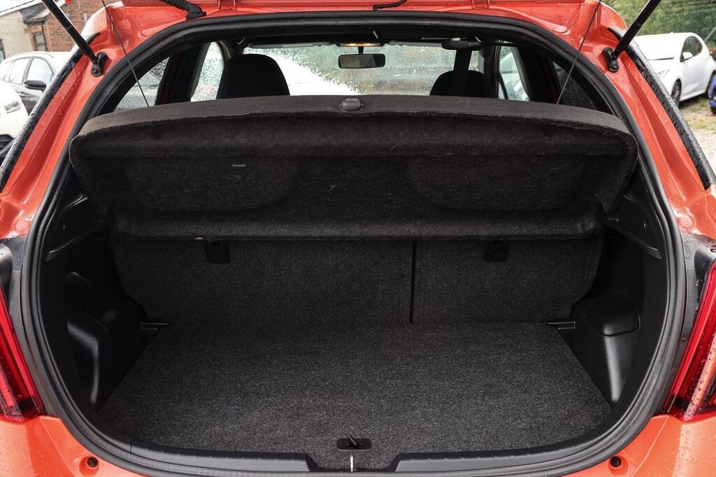 Used Toyota Yaris 2016 for sale - 76218019: Photo 11