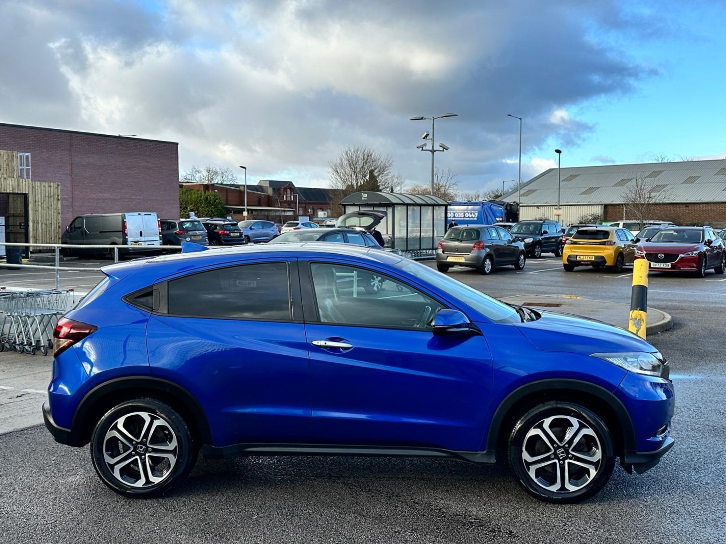 Used Honda HR-V 2018 for sale - 77160021: Photo 5