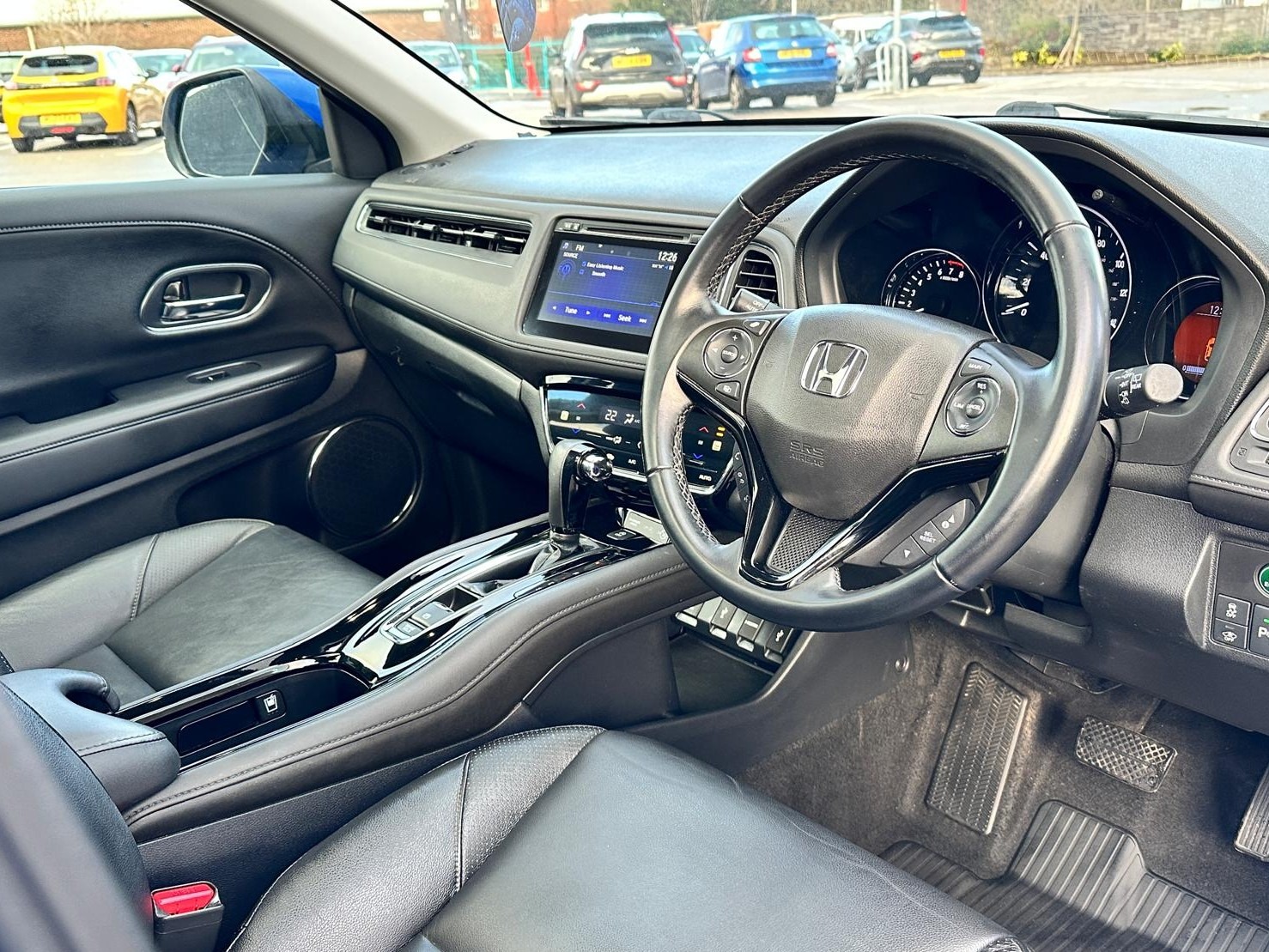 Used Honda HR-V 2018 for sale - 77160021: Photo 9