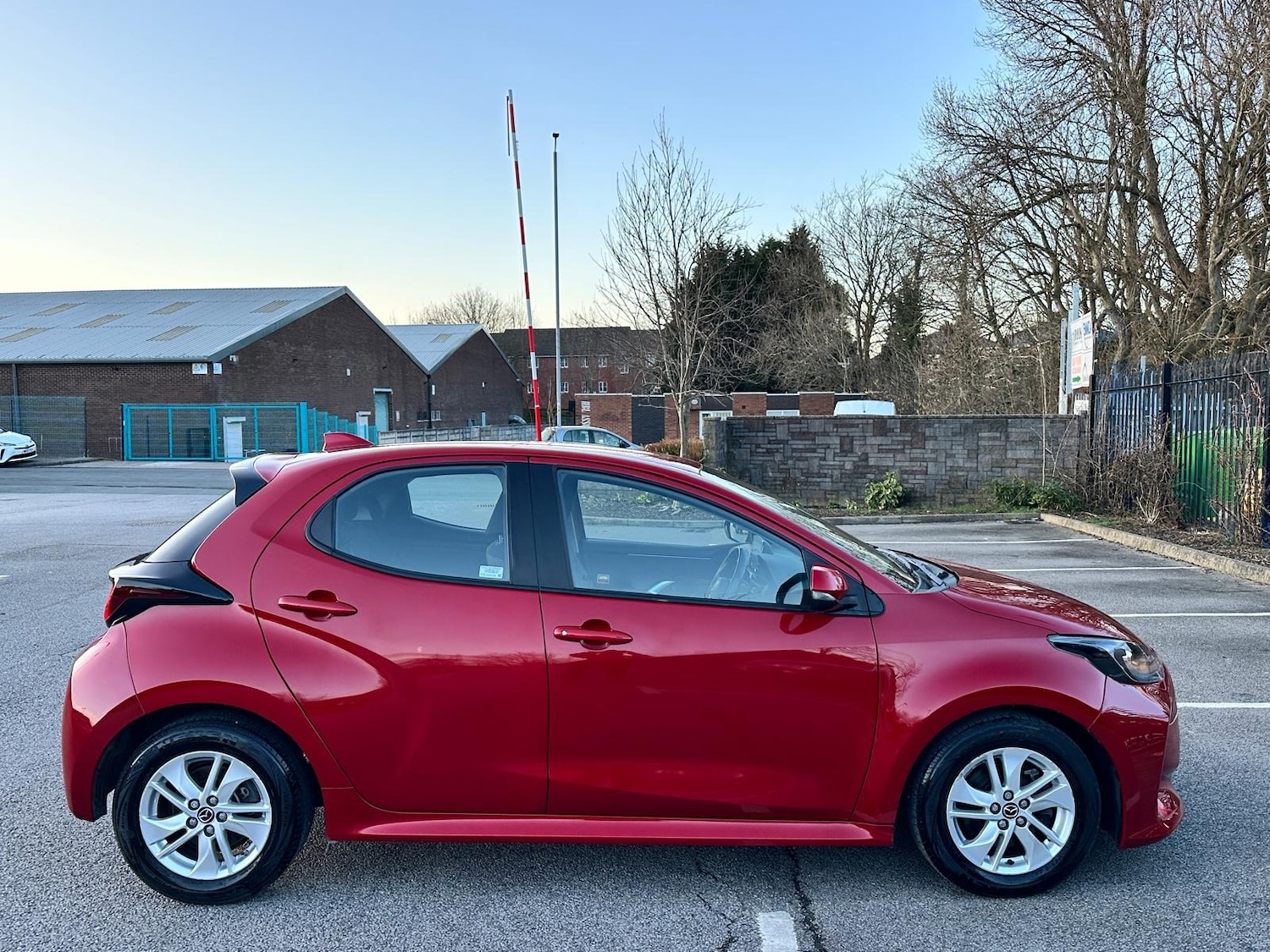 Used Mazda Mazda2 HYBRID 2023 for sale - 77926700: Photo 8