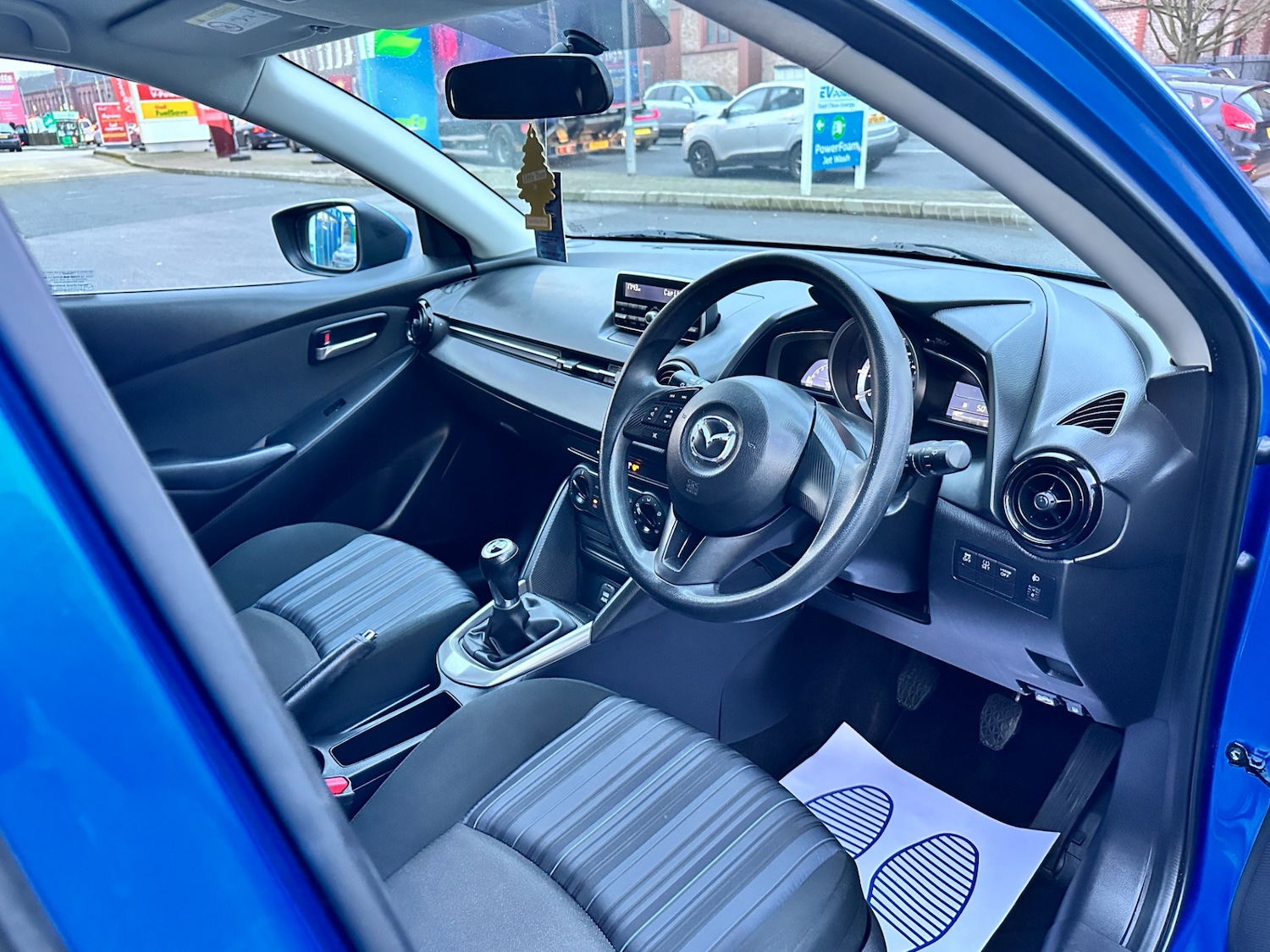 Used Mazda Mazda2 2017 for sale - 76505271: Photo 8