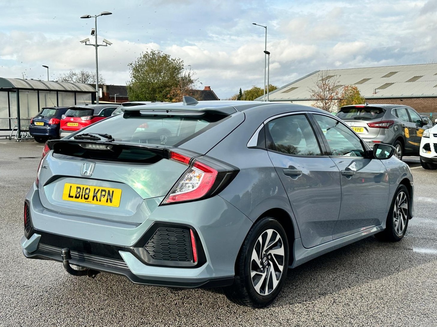 Used Honda Civic 2018 for sale - 77159866: Photo 5