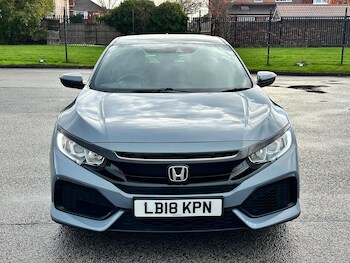 Used Honda Civic 2018 for sale - 76483136: Photo