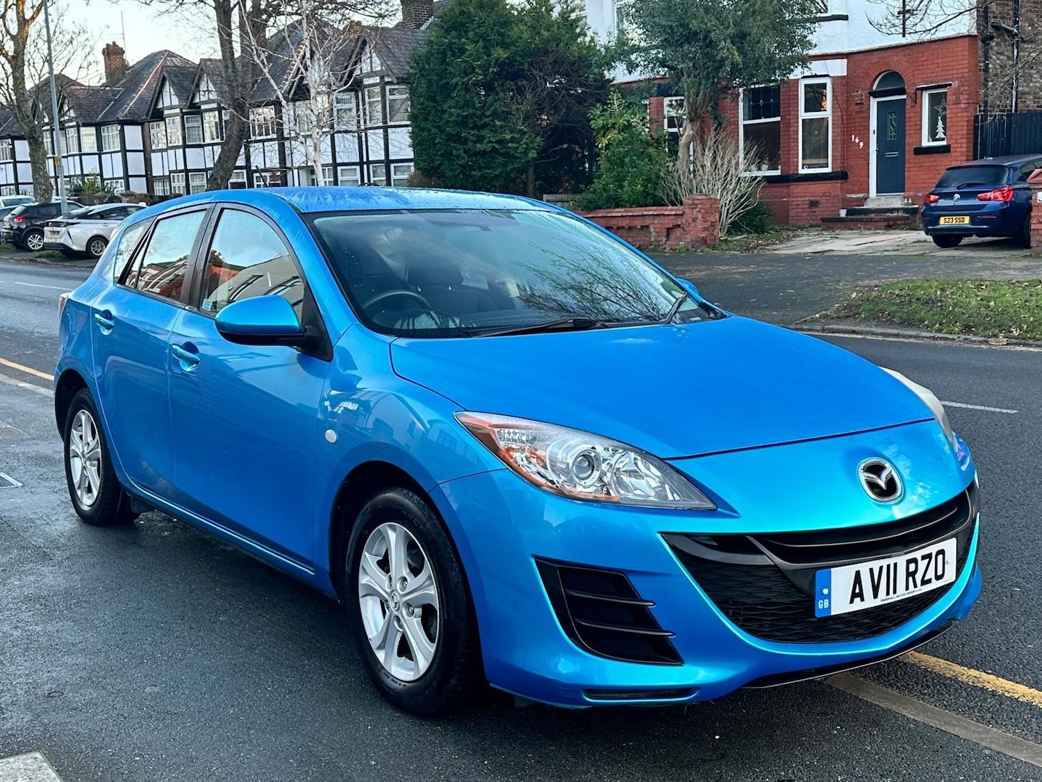 Used Mazda Mazda3 2011 for sale - 77160009: Photo 2
