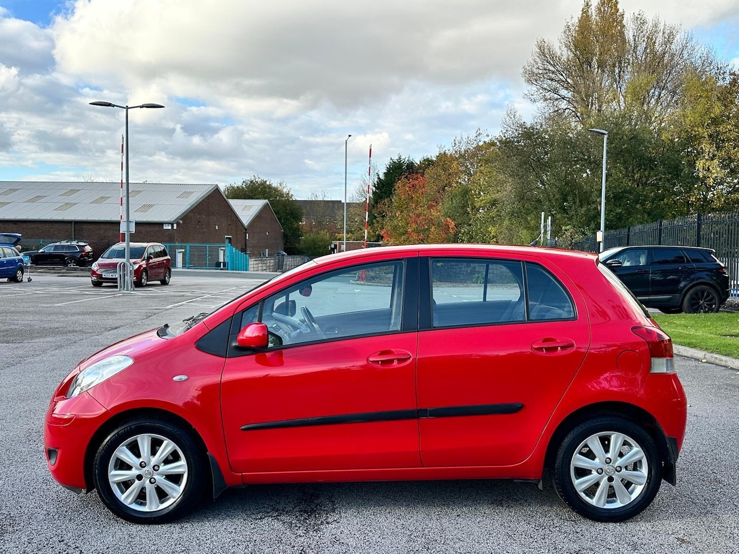 Used Toyota Yaris 2009 for sale - 76344716: Photo 5