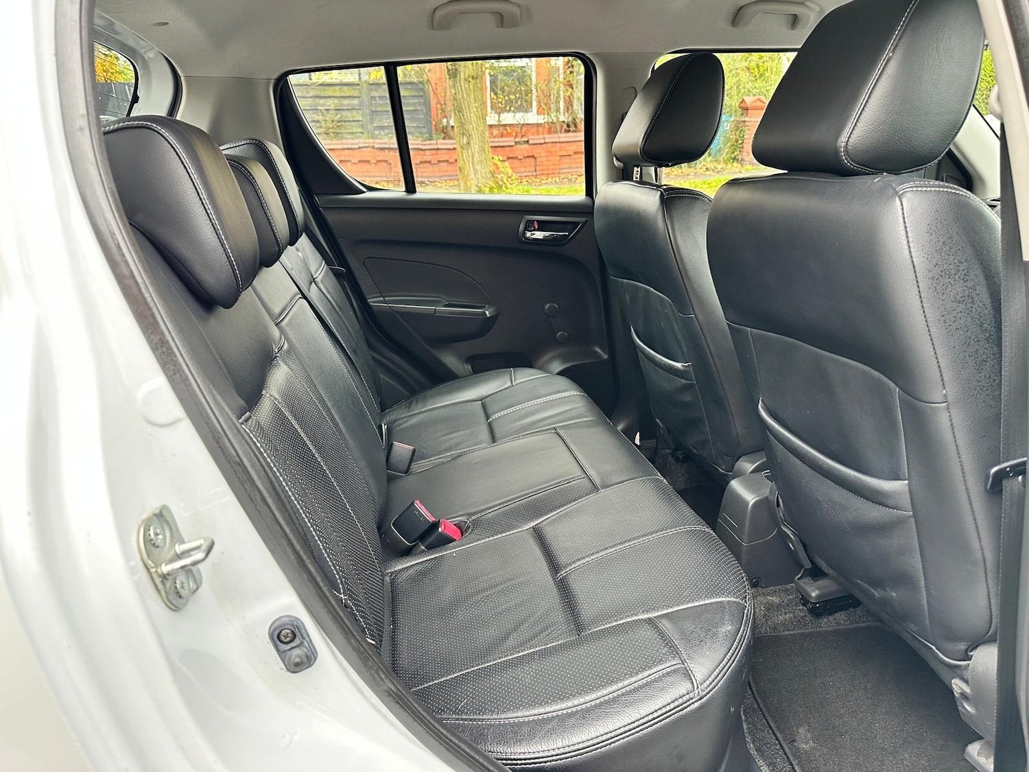 Used Suzuki Swift 2013 for sale - 76533653: Photo 12