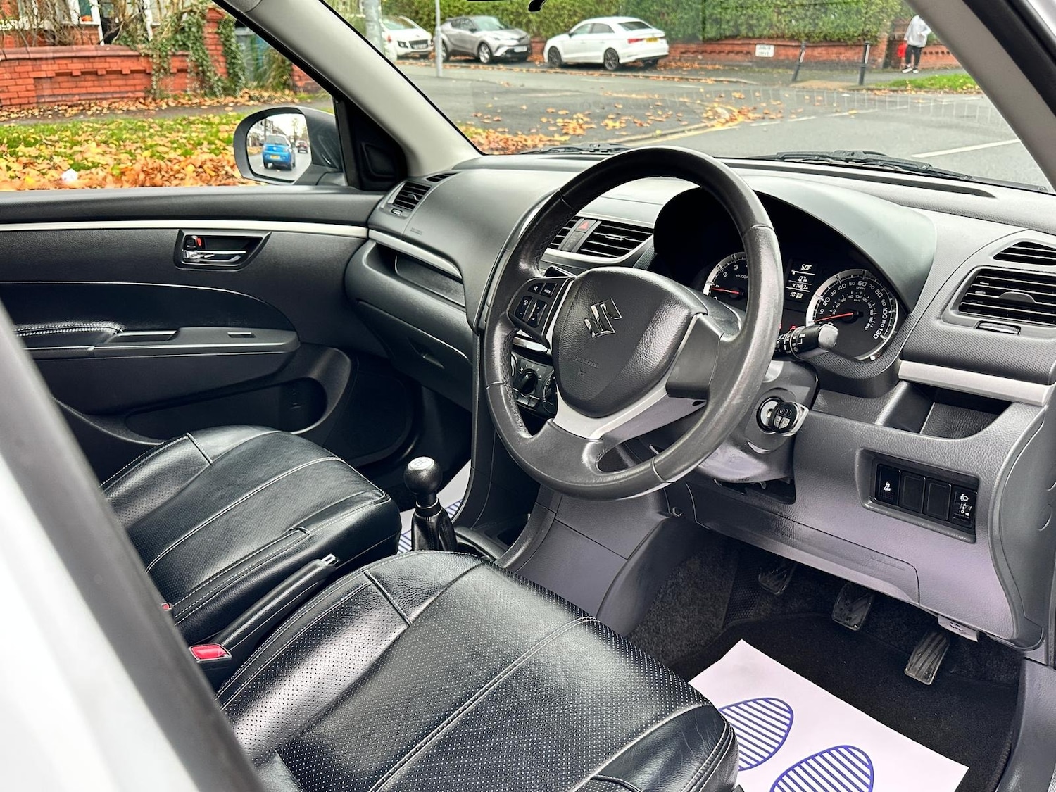 Used Suzuki Swift 2013 for sale - 76533653: Photo 9