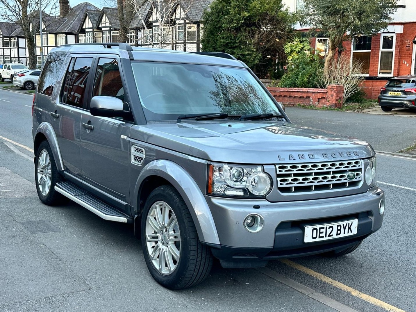 Used Land Rover Discovery 2012 for sale - 77836698: Photo 2