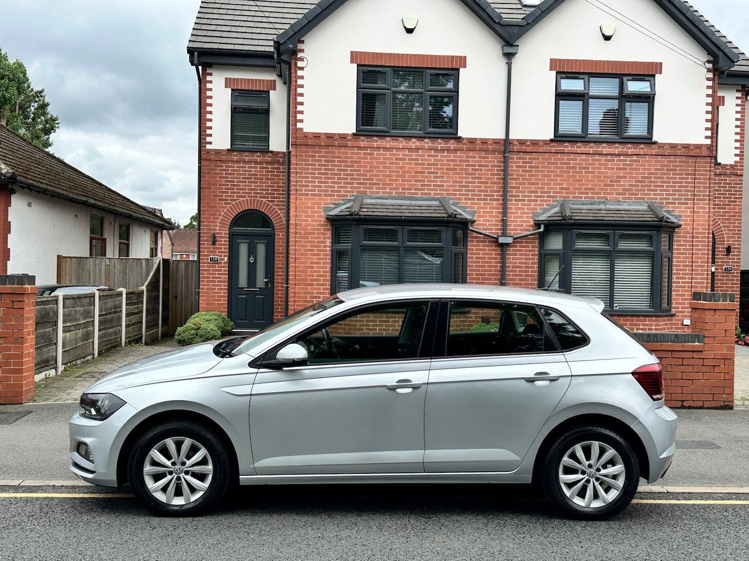 Used Volkswagen Polo 2019 for sale - 77973122: Photo 5