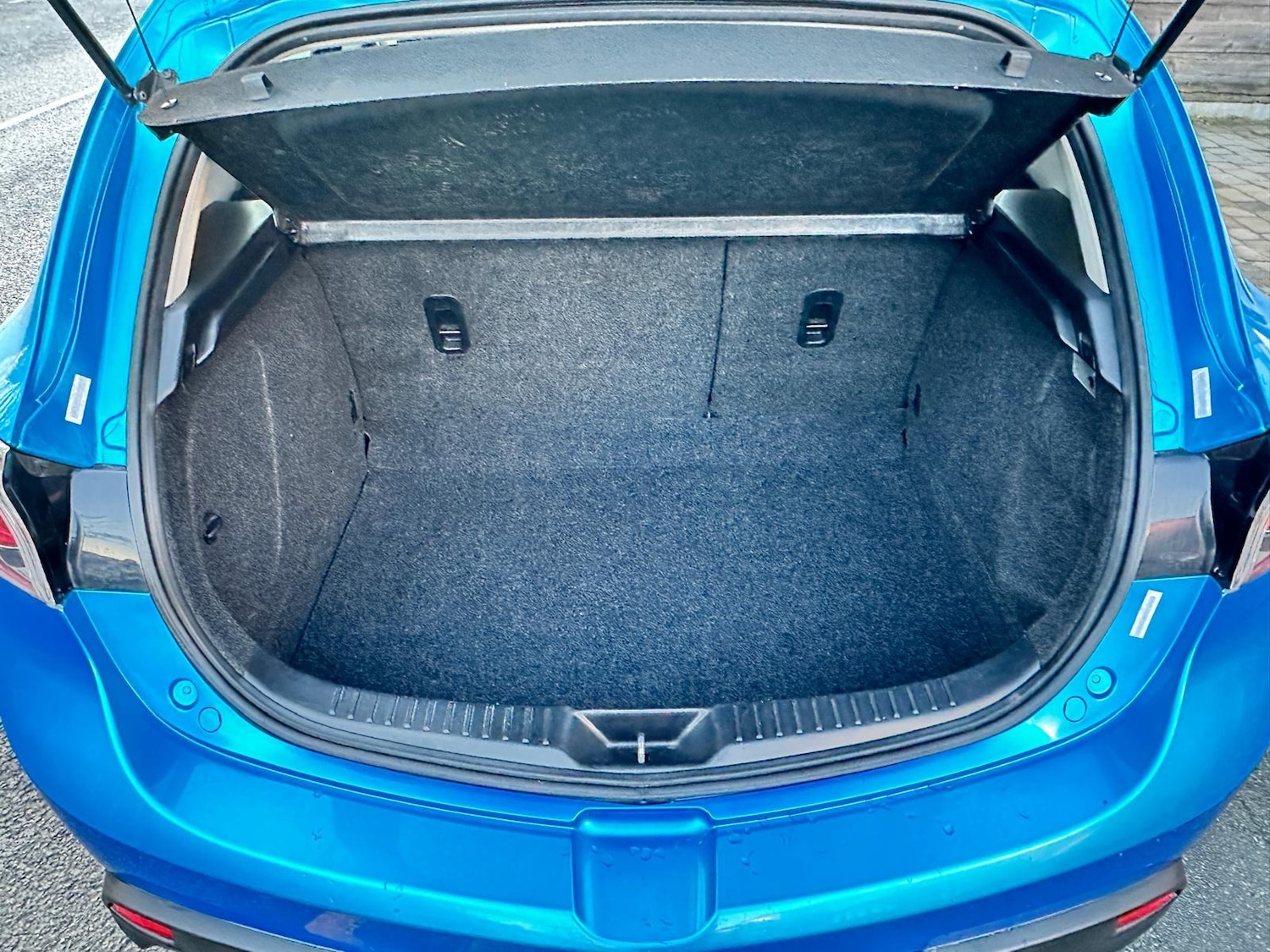 Used Mazda Mazda3 2011 for sale - 77054731: Photo 10