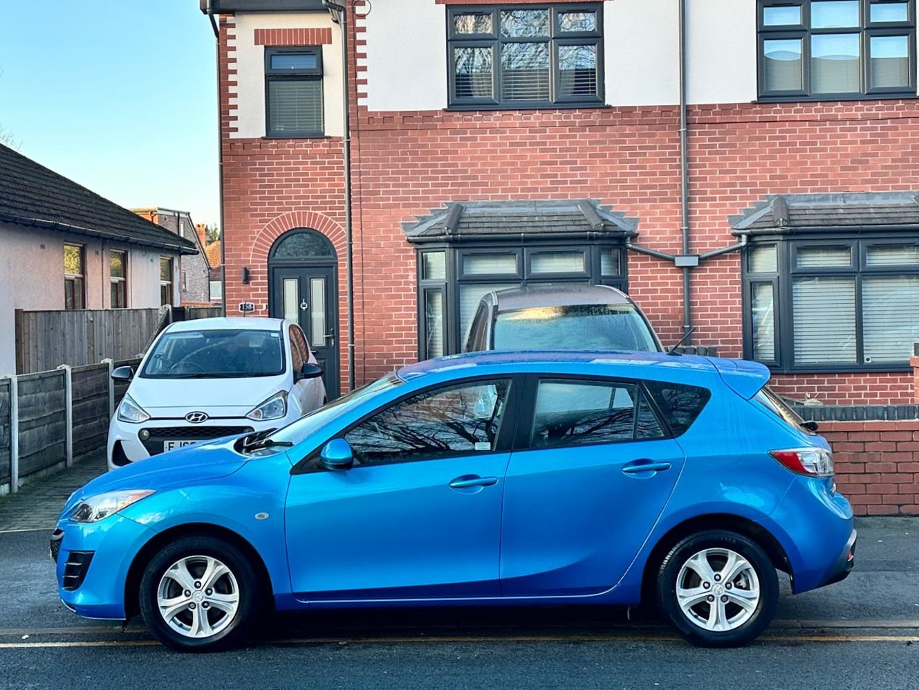 Used Mazda Mazda3 2011 for sale - 77054731: Photo 6