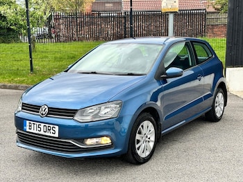 Used Volkswagen Polo 2015 for sale - 78400618: Photo