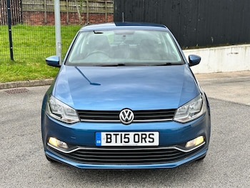 Used Volkswagen Polo 2015 for sale - 78400618: Photo