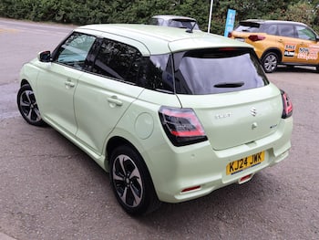 Used Suzuki Swift 2024 for sale - 79767393: Photo