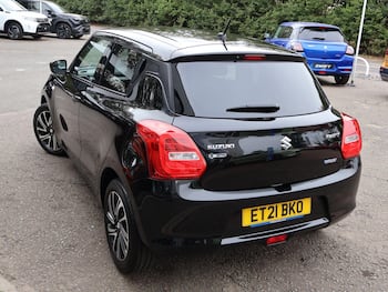 Used Suzuki Swift 2021 for sale - 79766526: Photo