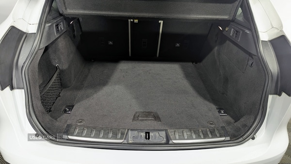 Used Jaguar F-Pace 2019 for sale - 76522900: Photo 9