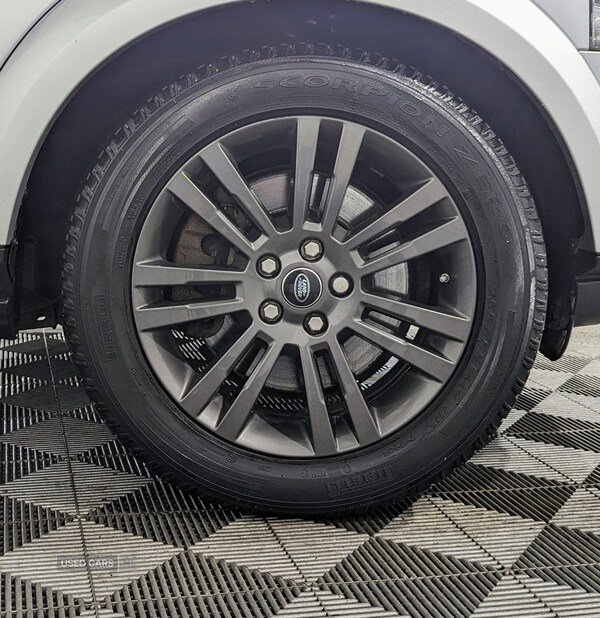 Used Land Rover Discovery 2016 for sale - 76372081: Photo 14