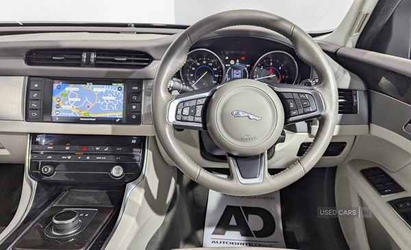Used Jaguar XF 2017 for sale - 76389512: Photo 11