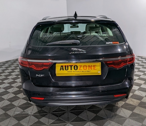 Used Jaguar XF 2017 for sale - 76389512: Photo 8