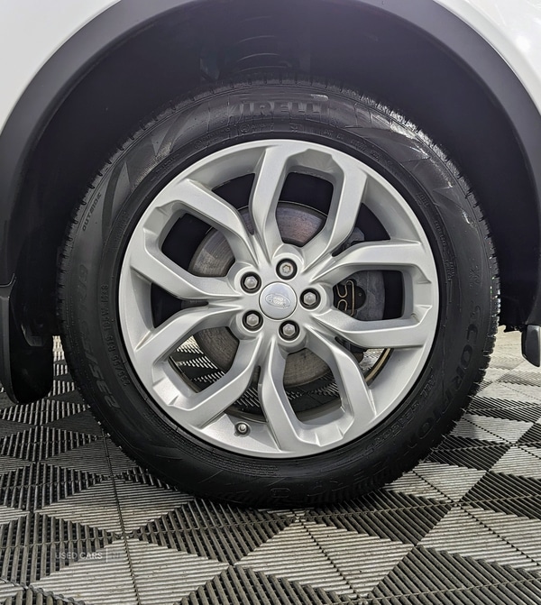 Used Land Rover Discovery Sport 2017 for sale - 76073647: Photo 15