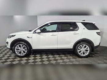 Used Land Rover Discovery Sport 2017 for sale - 76073647: Photo 4