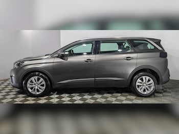 Used Peugeot 5008 2019 for sale - 77910010: Photo