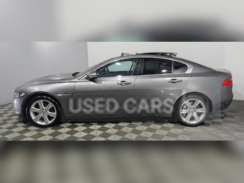 Used Jaguar XE 2017 for sale - 78481714: Photo