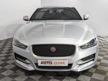 Used Jaguar XE 2018 for sale - 73660252: Photo