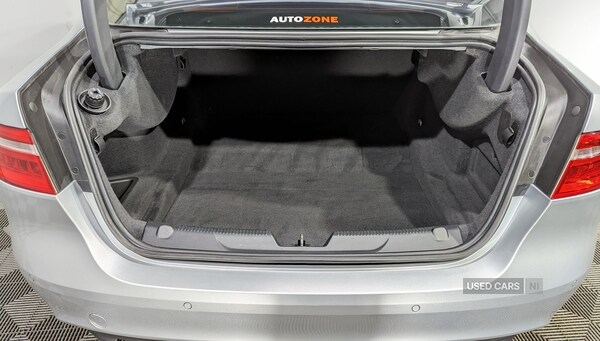 Used Jaguar XE 2018 for sale - 73660252: Photo 9
