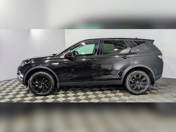 Used Land Rover Discovery Sport 2016 for sale - 76936968: Photo