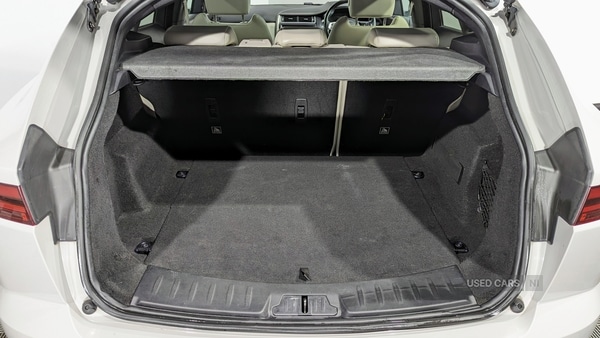 Used Jaguar E-Pace 2018 for sale - 77280330: Photo 9