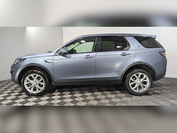 Used Land Rover Discovery Sport 2017 for sale - 78384963: Photo