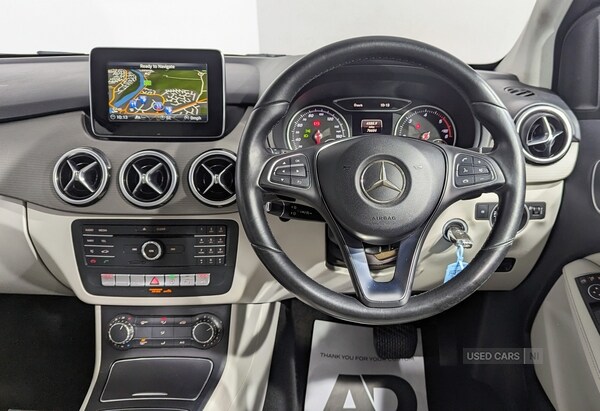 Used Mercedes-Benz B Class 2015 for sale - 77192628: Photo 11