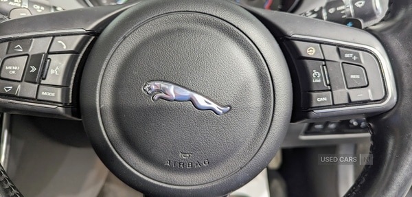 Used Jaguar XE 2017 for sale - 76551451: Photo 15