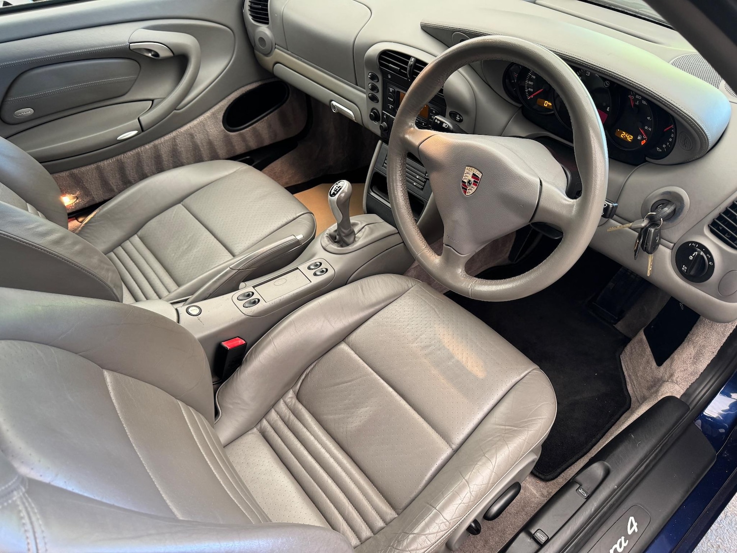 Used Porsche 911 2002 for sale - 76634203: Photo 37