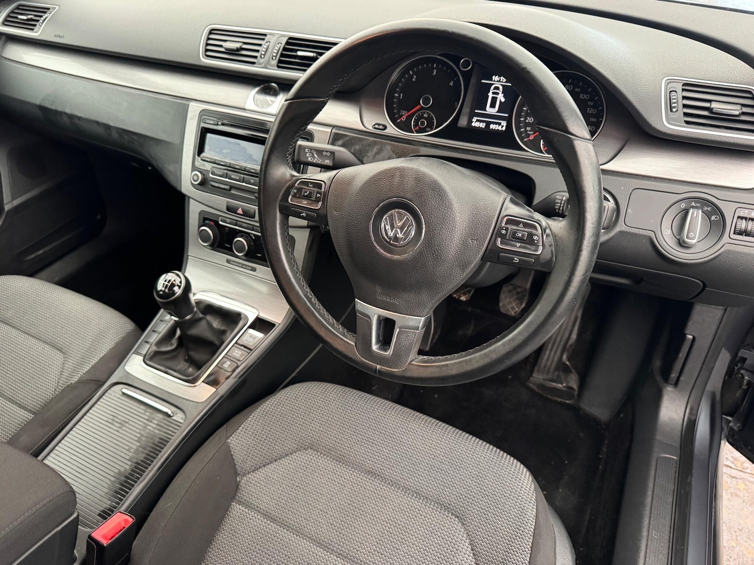 Used Volkswagen Passat 2012 for sale - 76464594: Photo 13