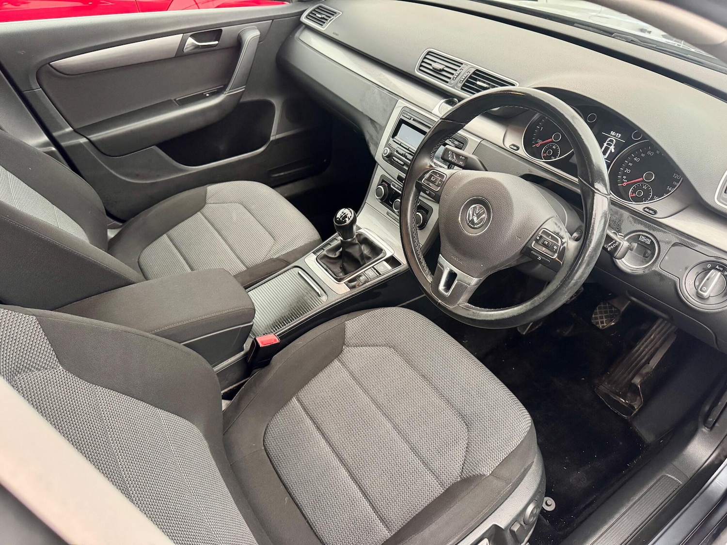 Used Volkswagen Passat 2012 for sale - 76464594: Photo 16