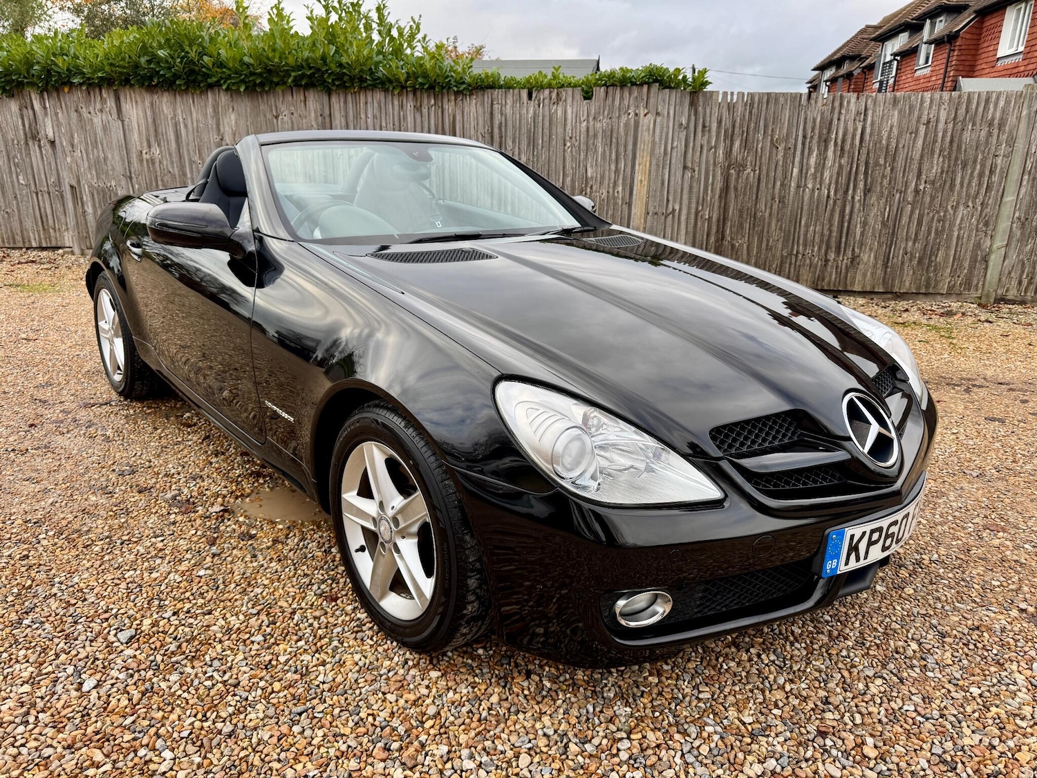 Used Mercedes-Benz SLK 2010 for sale - 76752989: Photo 1