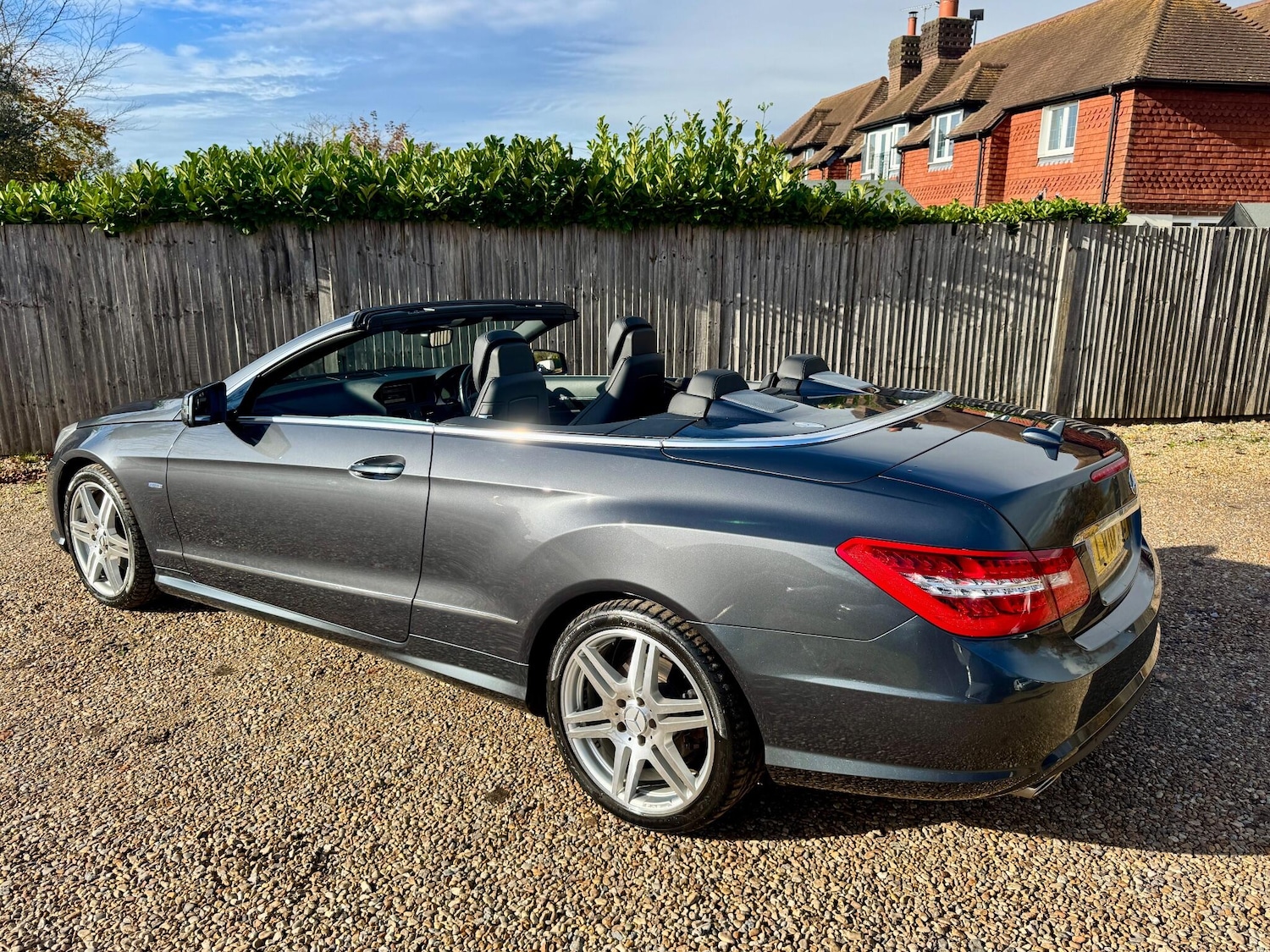 Used Mercedes-Benz E Class 2010 for sale - 76990687: Photo 10